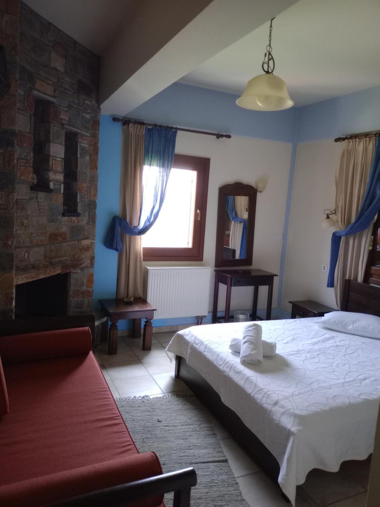 Hotel Erotas Áyios Dhimítrios Eksteriør billede