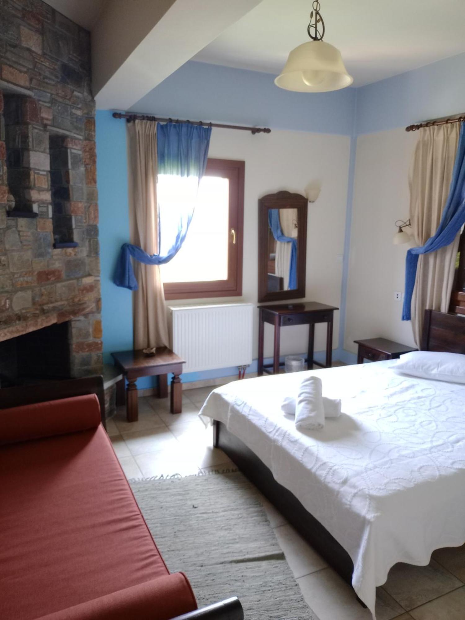 Hotel Erotas Áyios Dhimítrios Eksteriør billede
